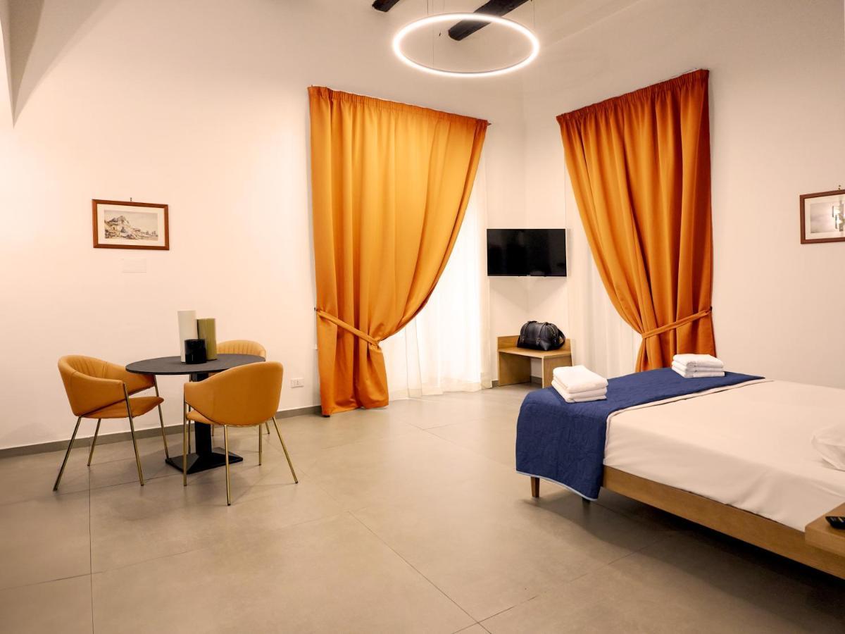 Relais Don Pedro De Toledo Otel Napoli Dış mekan fotoğraf